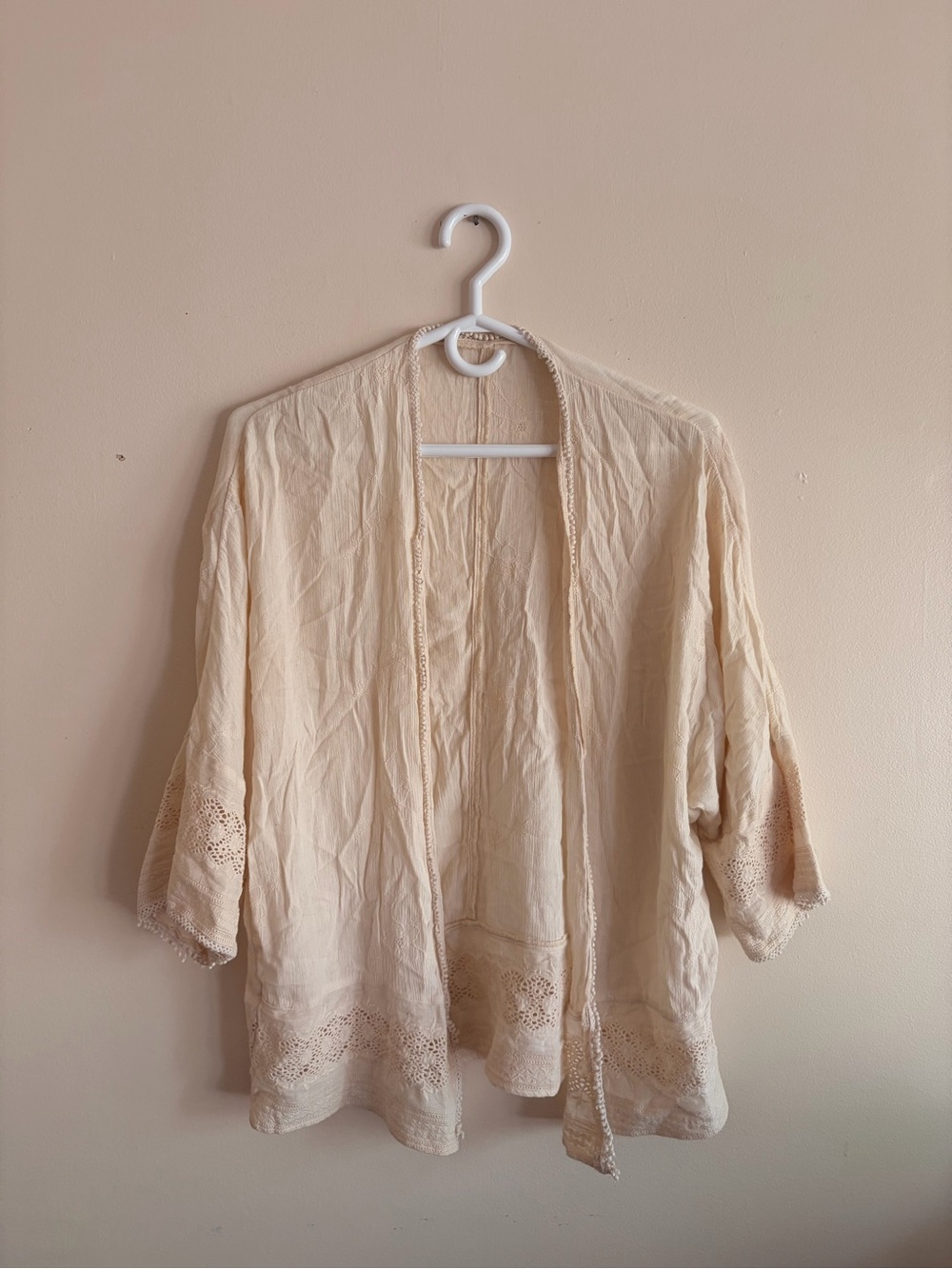 Women's Vintage Cream Lace-Trim Open Kimono